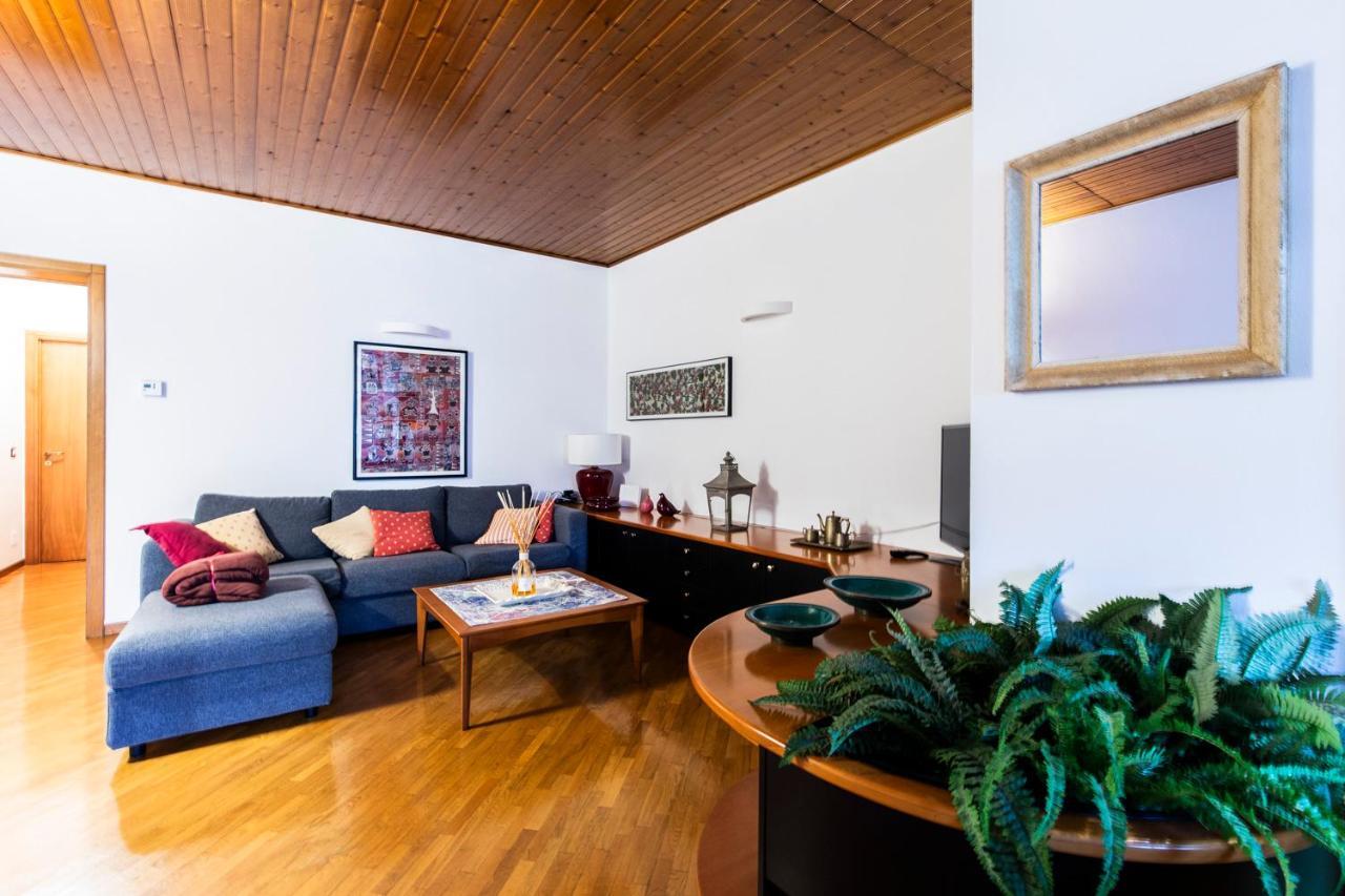 Quarenghi 31c Apartament