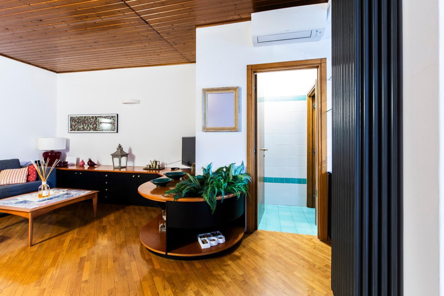Quarenghi 31c Apartament *